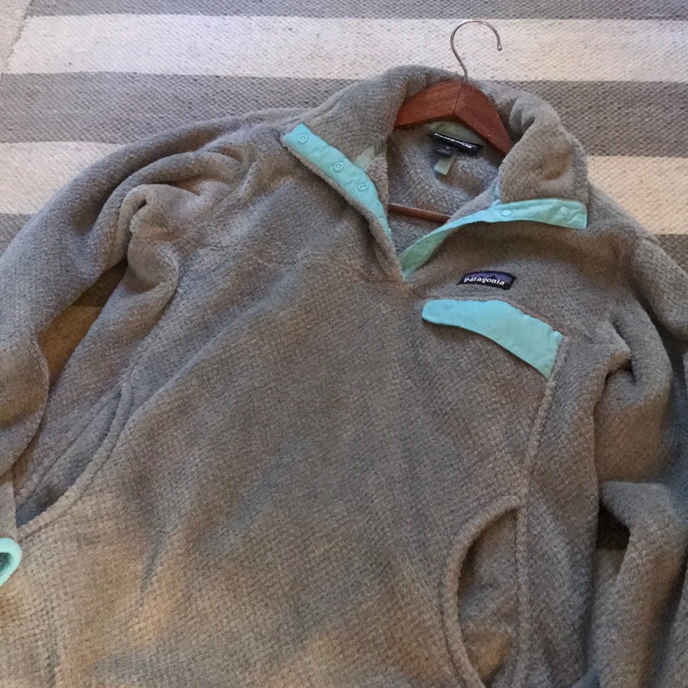 Patagonia Gray and Mint Women's Sweater